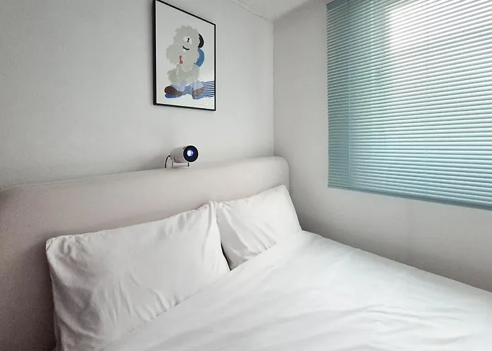 Sillim Cozy House - 3 Min To Stn & Airport Bus 아파트